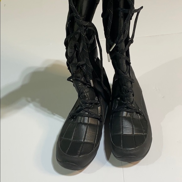 Women’s boots - Picture 3 of 3